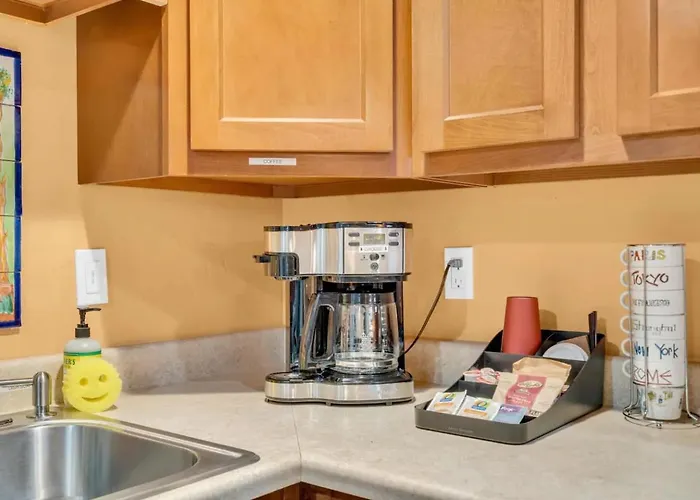 Private Pet-friendly Casita In East Holiday home *