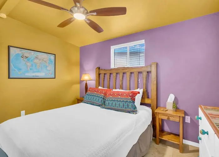 Private Pet-friendly Casita In East Tucson